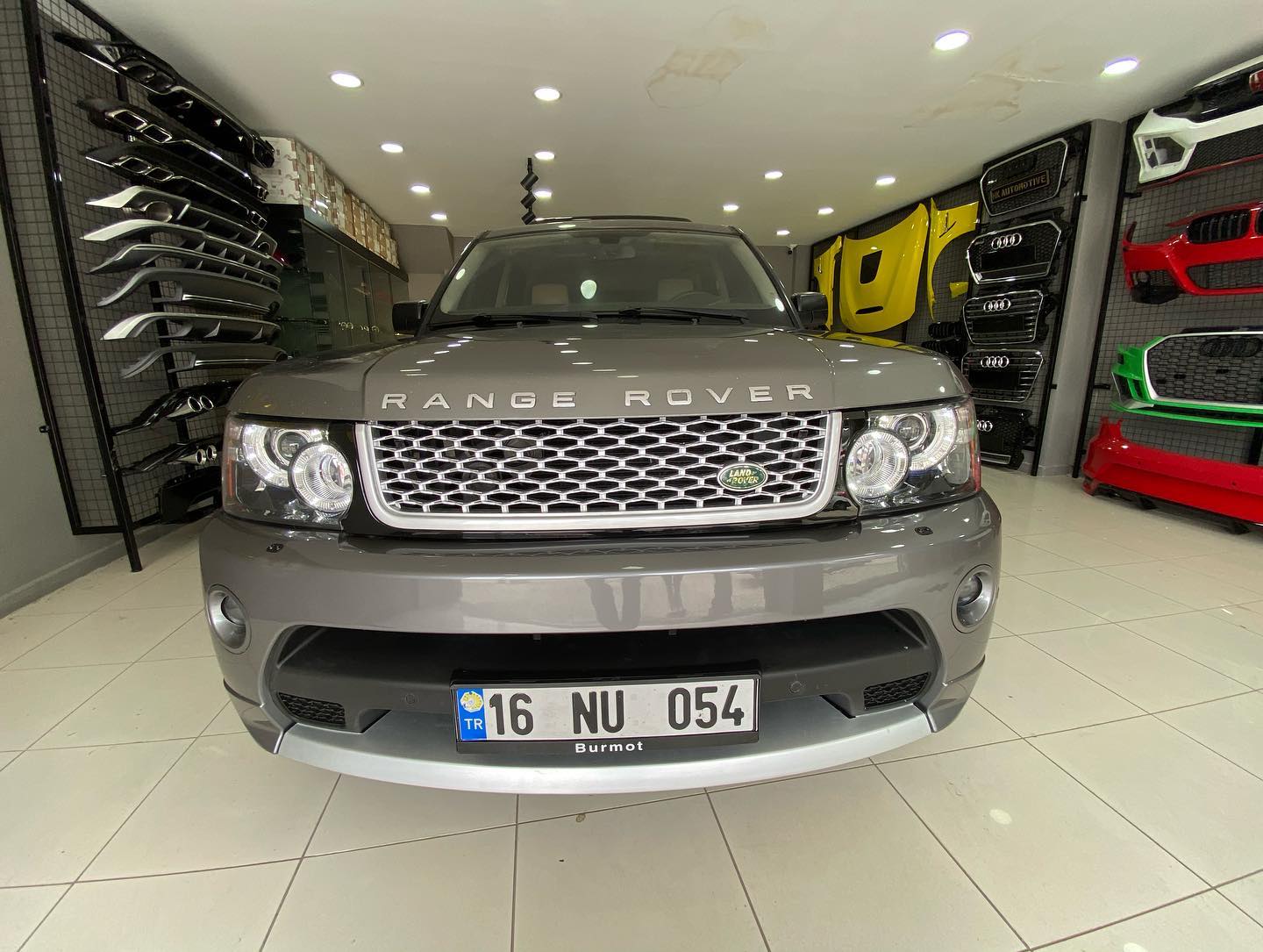 Range Rover Vogue L322 Autobiography Body Kit (2002-2012)